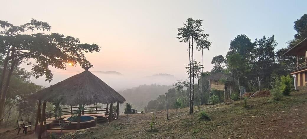 Angels Nest Home Stay 2 Acra Private Plantation Mountain Area Balconey Sunrice View Nearby Ngarhole Wild Life , Tholpetty Wild Life , Pakshipathalam Bird Santuary , Kuruva Island # Thirunelly & Thrissilery Temple Near By Secure Stay Wayanad Kerala Chegāt Esterno foto